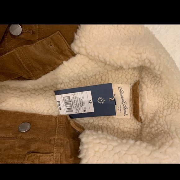 sweater - Picture 3 of 4